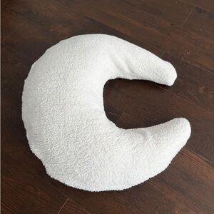Snuggle Me Organic Nursing Pillow Cover (New)